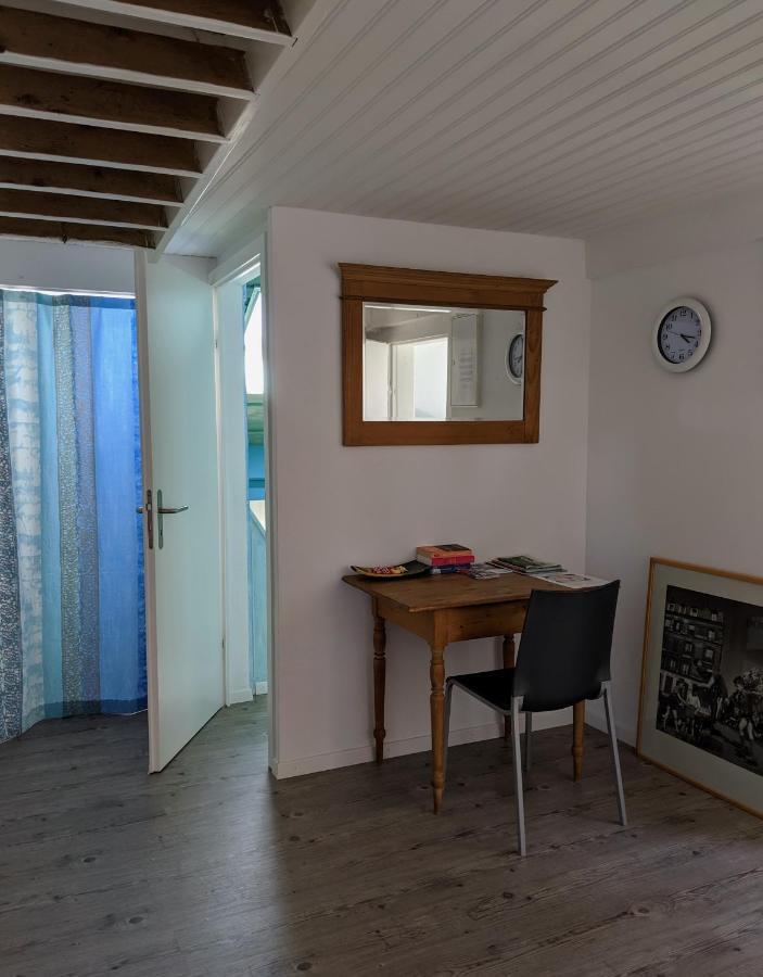 Rooms-Zimmer Neuhausen Am Rheinfall Εξωτερικό φωτογραφία