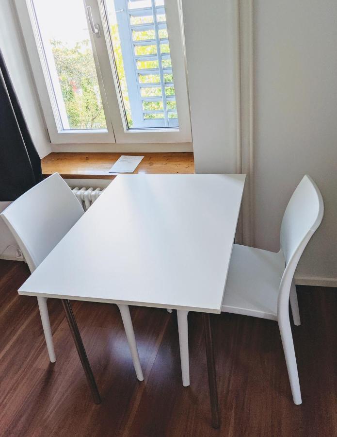 Rooms-Zimmer Neuhausen Am Rheinfall Εξωτερικό φωτογραφία