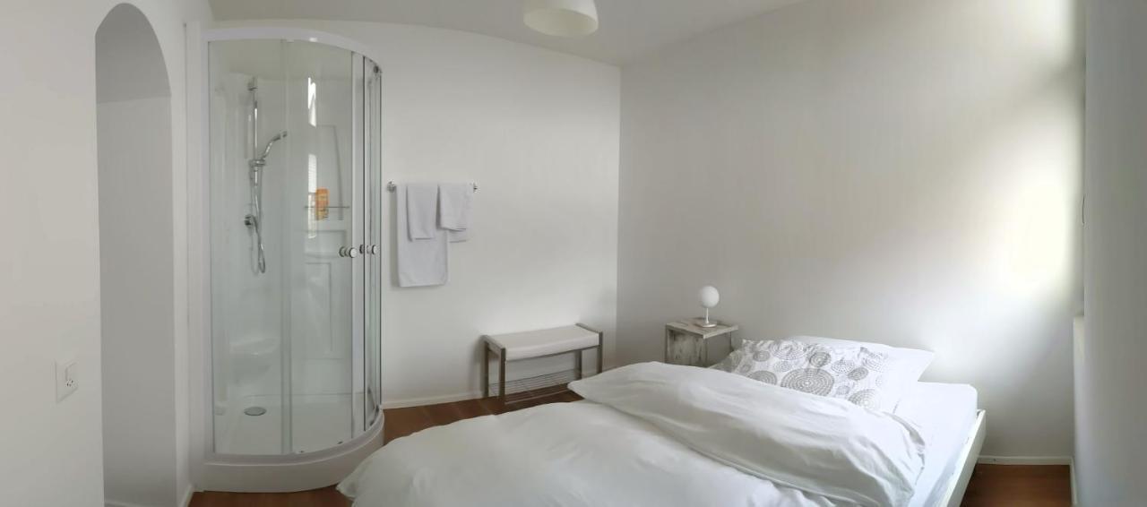 Rooms-Zimmer Neuhausen Am Rheinfall Εξωτερικό φωτογραφία